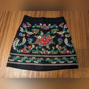 Impeccable Pig Embroidered Skirt small